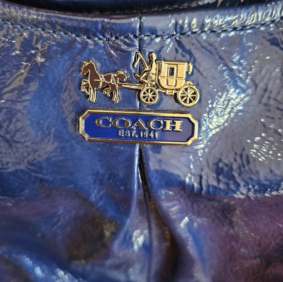 Coach Madison Maggie Shoulder Bag Ultra Marine Blu Patent Leather Never Worn EUC - Picture 11 of 16